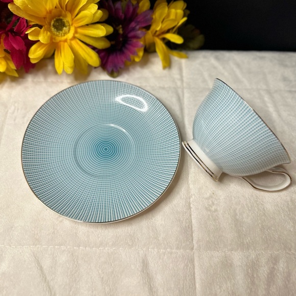 New Grace’s Teaware Tea Cup & Saucer Set For 2 Blue Squared Pattern w/Gold Trim - Picture 4 of 11